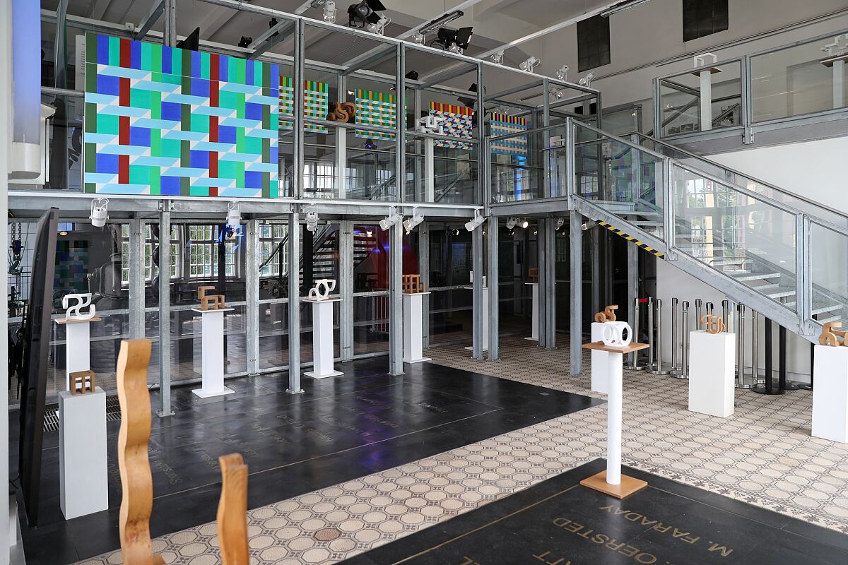 Weiss_Loiskandl_Ausstellung 2_202606