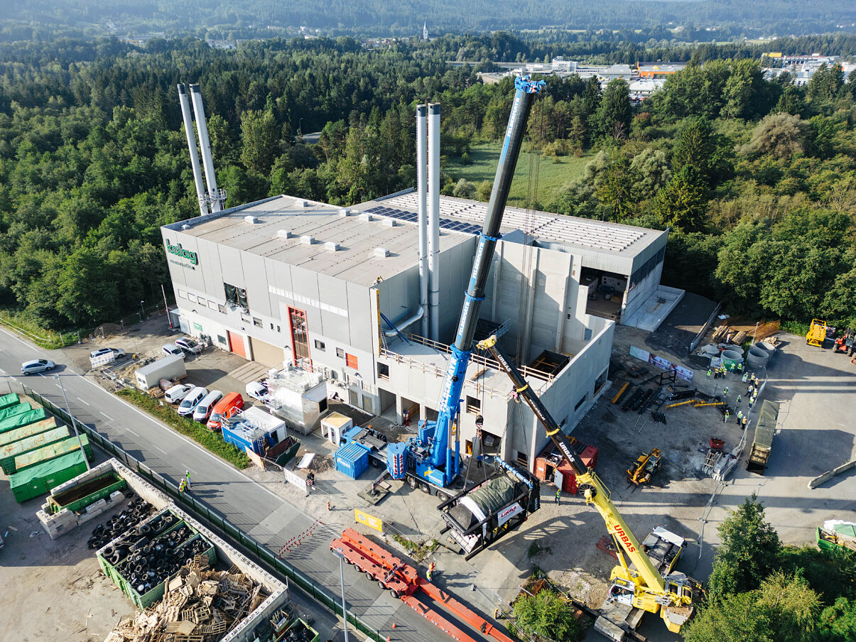 Einhub Heizkessel Biomasseheizwerk Villach 1